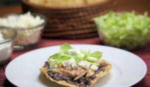 Tostadas con Pollo in Salsa Verde del Club Mexico a Roma